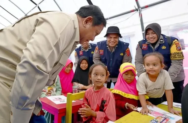 Presiden Prabowo Pastikan Percepatan Pembangunan Huntara dan Pemulihan Infrastruktur Pascabencana Sumatra