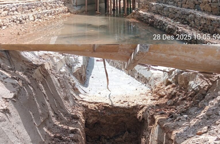 Diduga Dikerjakan Asal-Asalan, Proyek Pembangunan Jembatan Talang Meinal Disorot Warga