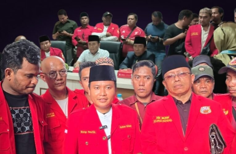 Ormas Madas Madura Asli Sedarah Mengelar Aksi Di Depan Mapolda Jawa Timur Atas Kekecewan Yang Di Lakukan kanitriskrim Jatanras Tuban