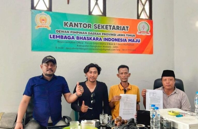 LBIM Jatim Berkumpul di Kantornya Rapat Persiapan Beraudiensi ke Bupati Bangkalan Yang Akan Digelar Hari Senin 29 Desember