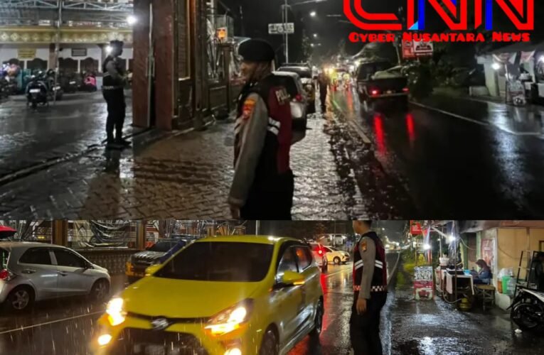 Sat Samapta Polres Pasuruan Amankan Sholat Tarawih di Wilayah Beji, Situasi Aman dan Kondusif