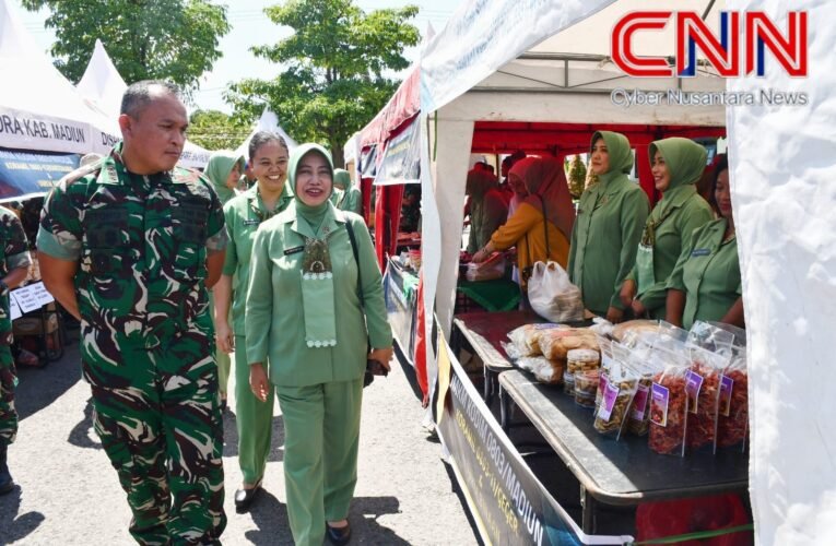 Jelang Hari Raya, Korem 081/DSJ Gelar Bazar Murah TNI