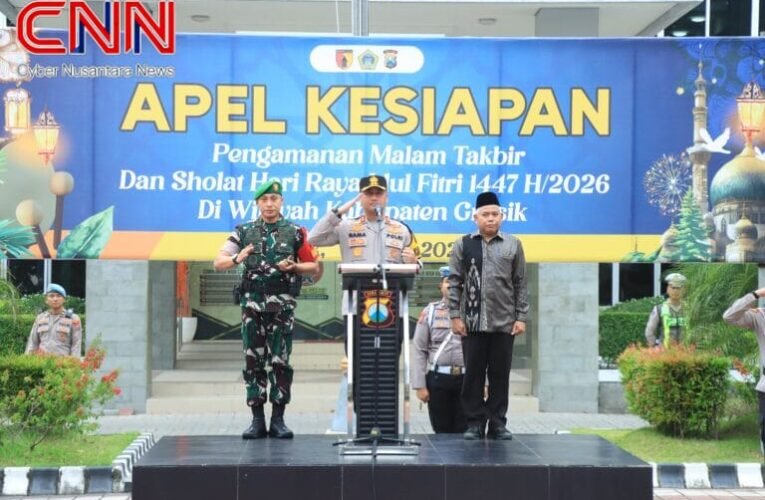Kapolres Gresik Pimpin Apel Pengamanan Idul Fitri 2026, Ajak Warga Takbiran Di Masjid