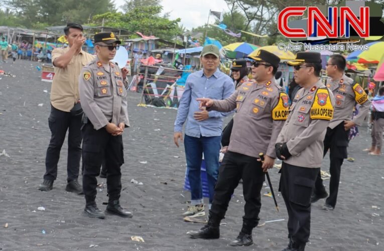 Polres Lumajang Tingkatkan Pengamanan Wisata Pantai Watu Pecak