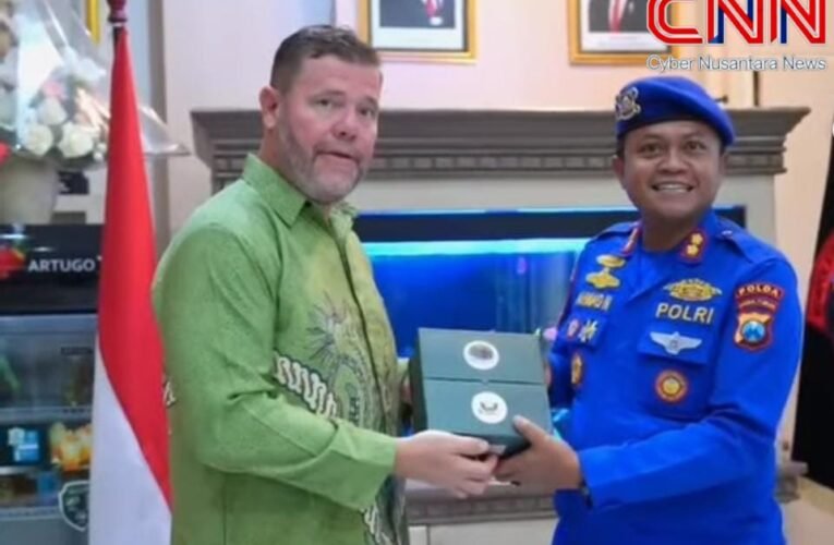 Polda Jatim Raih Penghargaan U.S FWS, Sinergi Internasional Berantas Perdagangan Satwa Liar