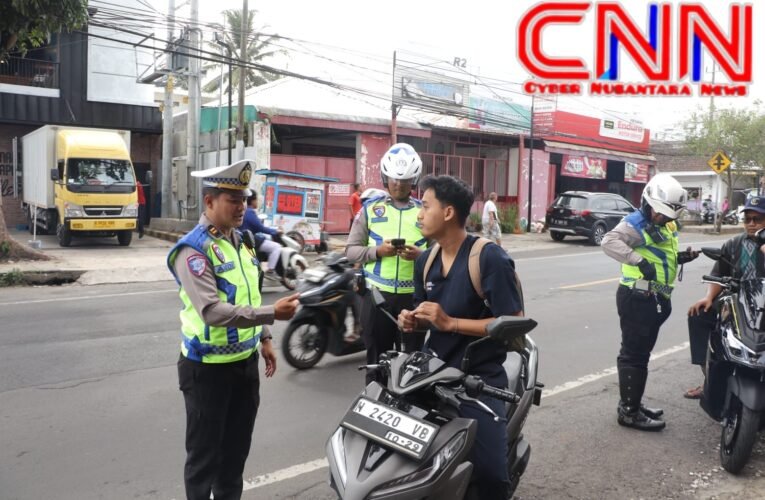 Optimalisasi Gakkum Presisi : Ditlantas Polda Jatim Gelar Operasi Dakgar Berbasis Handheld
