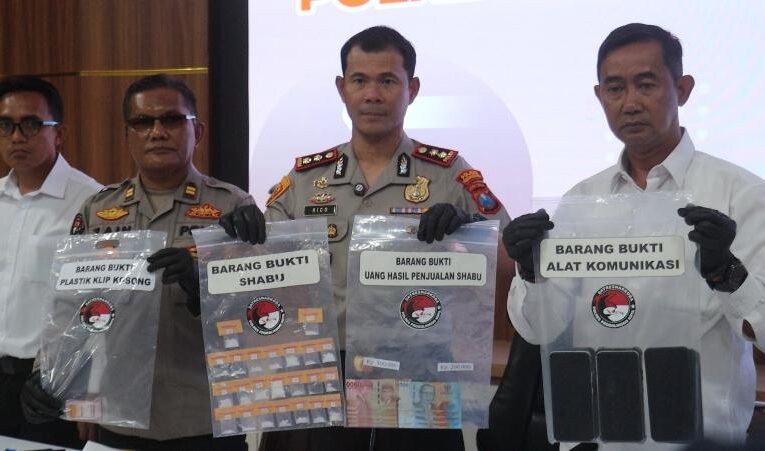 Polres Probolinggo Kota Ungkap Narkoba Amankan 9 Tersangka Pengedar Sabu