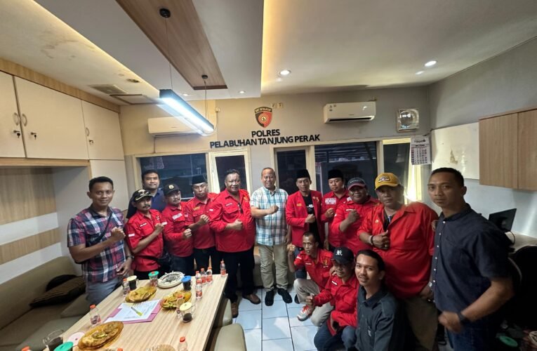 DPC Surabaya MADAS Sedarah Audiensi dengan Kasat Intelkam Polres Pelabuhan Tanjung Perak, Bahas Sinergi dan Penanganan Premanisme Debt Collector