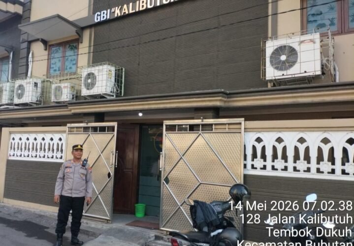 Wakapolsek Bubutan AKP Widodo Turun Langsung Amankan Ibadah Kenaikan Isa Almasih di GBI Kalibutu Surabaya