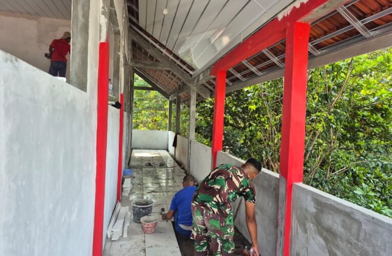 Dari Lantai hingga Dinding, TNI Sulap Wajah SD Durin Barat Lebih Layak