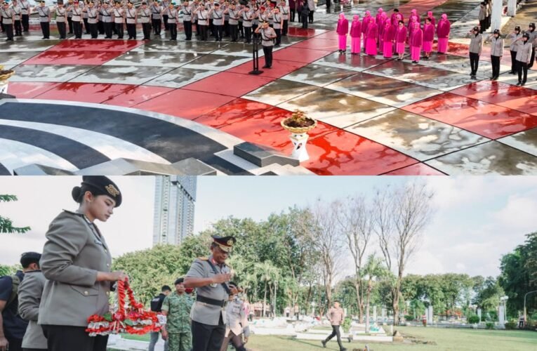 Polda Jatim Ziarah dan Tabur Bunga di TMP, Kenang Jasa Pahlawan Jelang Hari Bhayangkara ke-80