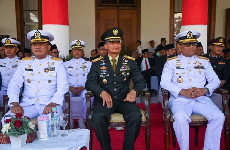 Pancasila Pemersatu Bangsa: Upacara Hari Lahir Pancasila 2026 di Surabaya, Kasdam V/Brawijaya Turut Berpartisipasi