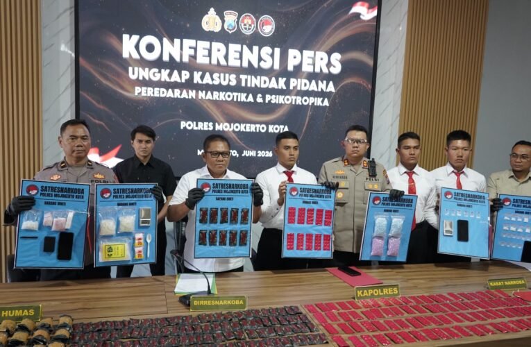 Polres Mojokerto Kota Ungkap Narkoba Temukan 330 Catride Vape Berisi Etomidate