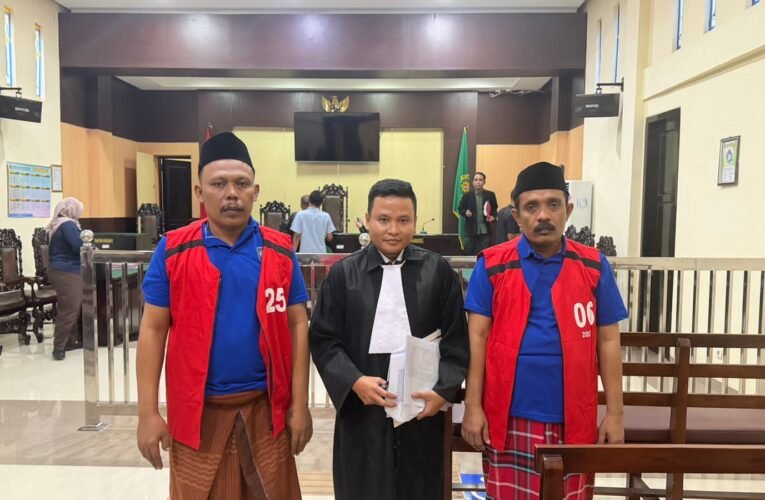 KUASA HUKUM SAHUDRI DAN SULHAN PERTANYAKAN KEBERADAAN BARANG BUKTI ASLI DALAM SIDANG SABU 3 KILOGRAM DI PN SAMPANG