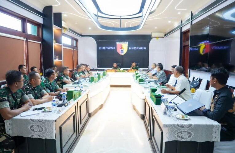 Perkuat Pertahanan Wilayah, Pangdam V/Brawijaya Pimpin Paparan DED Yonif TP Tahap IV