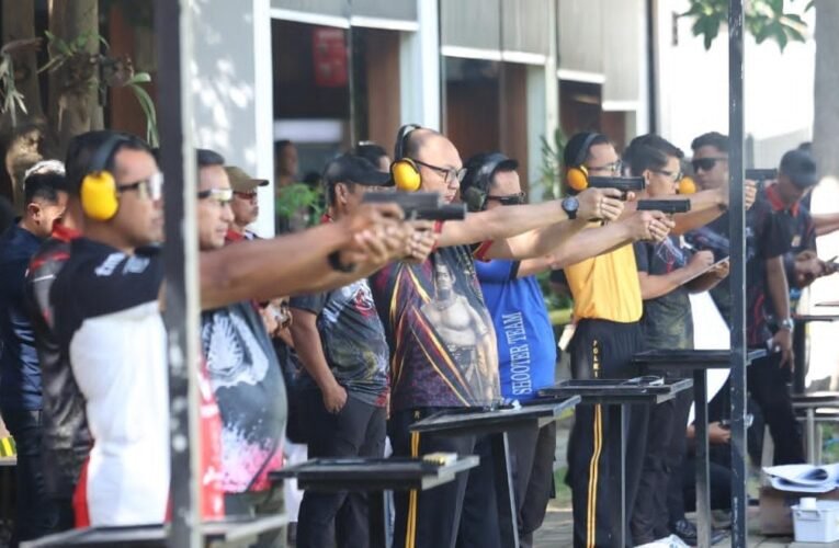 Buka Lomba Menembak Kapolda Jatim Cup 2026, Irjen Pol Nanang Avianto Tekankan Profesionalisme Penggunaan Senjata Api