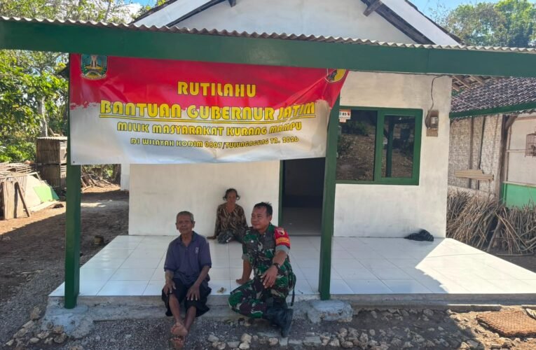 Babinsa Ngepoh Senang Mbah Bejo Kini Miliki Rumah Layak Huni