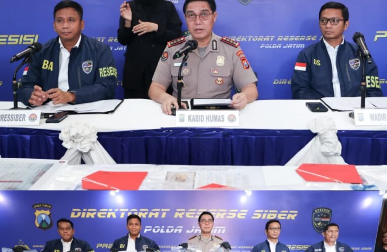 Polda Jatim Bongkar Sindikat Penipuan Online Emas Murah, Lima Tersangka Diantaranya Warga Binaan Lapas Diamankan