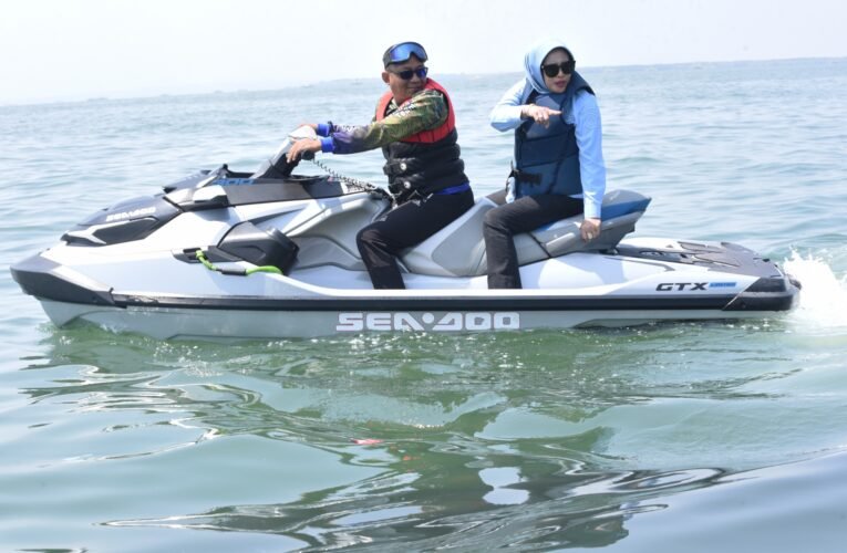 Wabup Mimik Idayana Temukan Spot Hiu Paus di Jabon, Dorong Pengembangan Wisata Bahari Sidoarjo